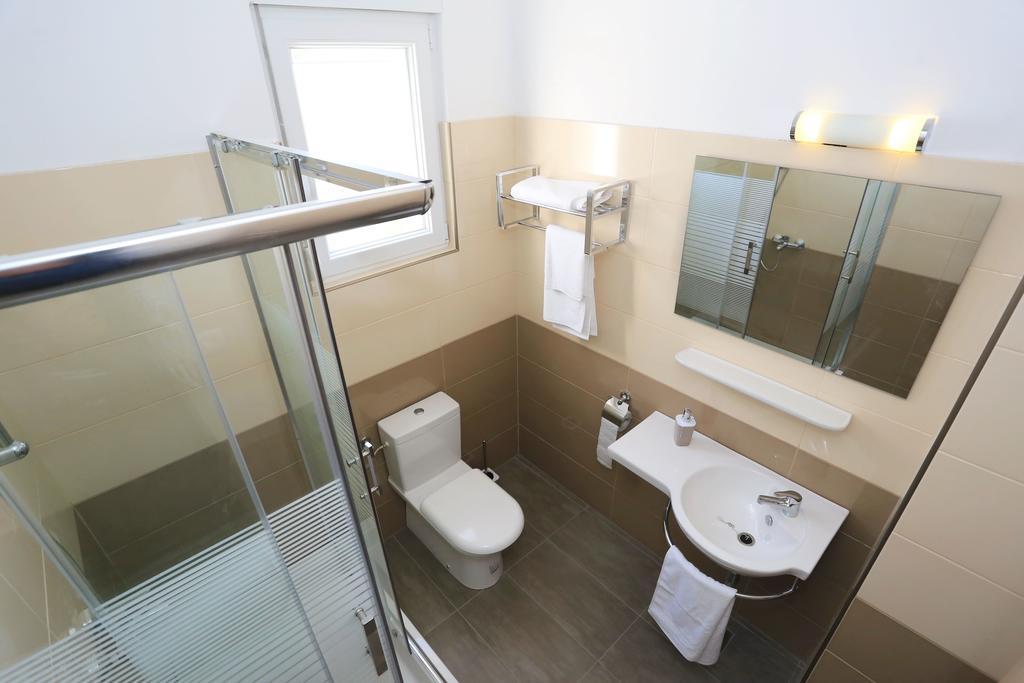 House Natali 70M From The Beach - Free Ev Top Up Rtina Εξωτερικό φωτογραφία