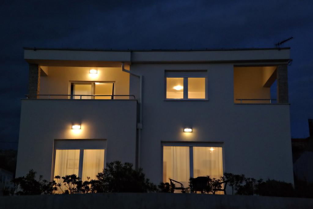House Natali 70M From The Beach - Free Ev Top Up Rtina Εξωτερικό φωτογραφία