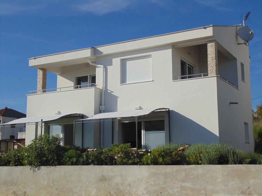 House Natali 70M From The Beach - Free Ev Top Up Rtina Εξωτερικό φωτογραφία