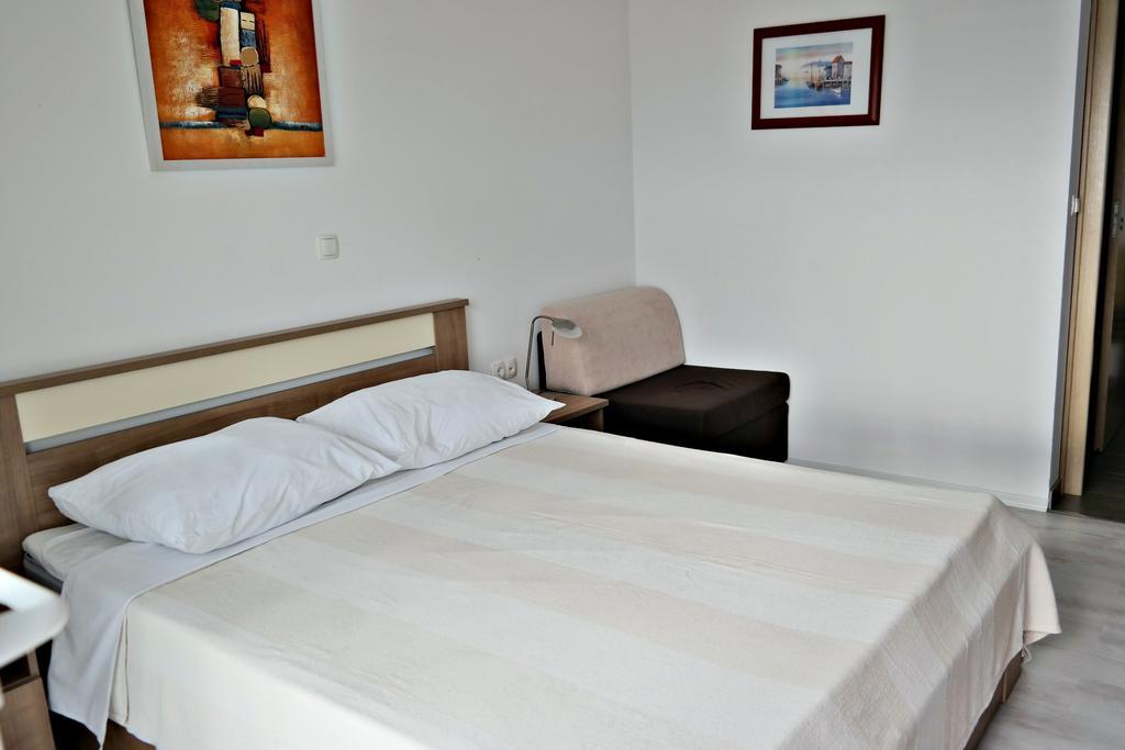 House Natali 70M From The Beach - Free Ev Top Up Rtina Εξωτερικό φωτογραφία