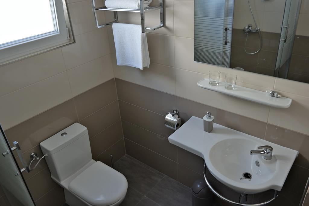 House Natali 70M From The Beach - Free Ev Top Up Rtina Εξωτερικό φωτογραφία
