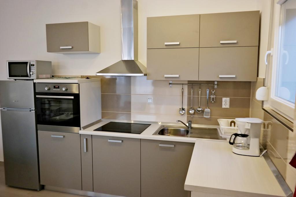 House Natali 70M From The Beach - Free Ev Top Up Rtina Εξωτερικό φωτογραφία
