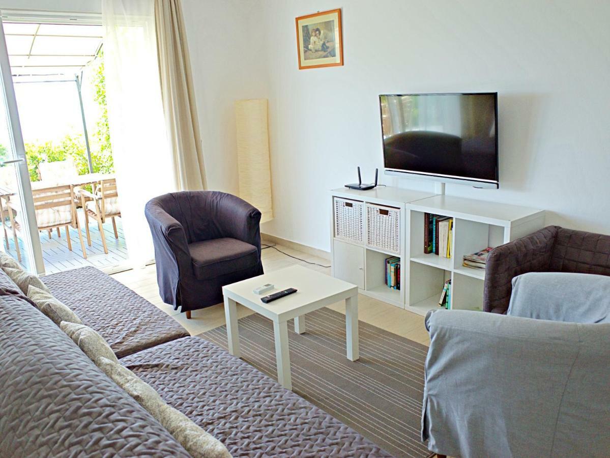 House Natali 70M From The Beach - Free Ev Top Up Rtina Εξωτερικό φωτογραφία