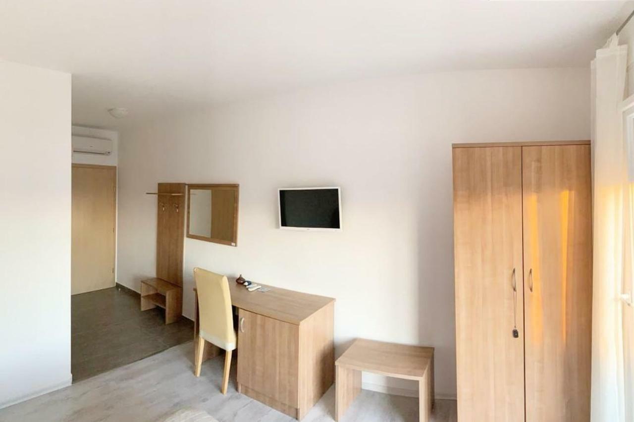 House Natali 70M From The Beach - Free Ev Top Up Rtina Εξωτερικό φωτογραφία